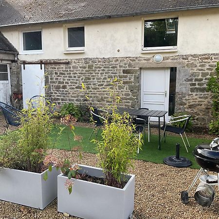 Maison Cosy Avec Exterieur Et Piscine Partagee Mespaul Екстер'єр фото